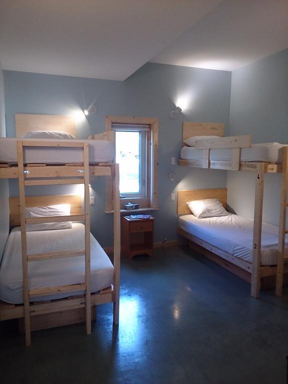 Hot Springs Campground & Hostel Upper Laberge Cameră foto